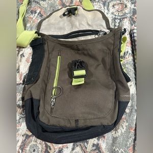 Columbia crossbody purse